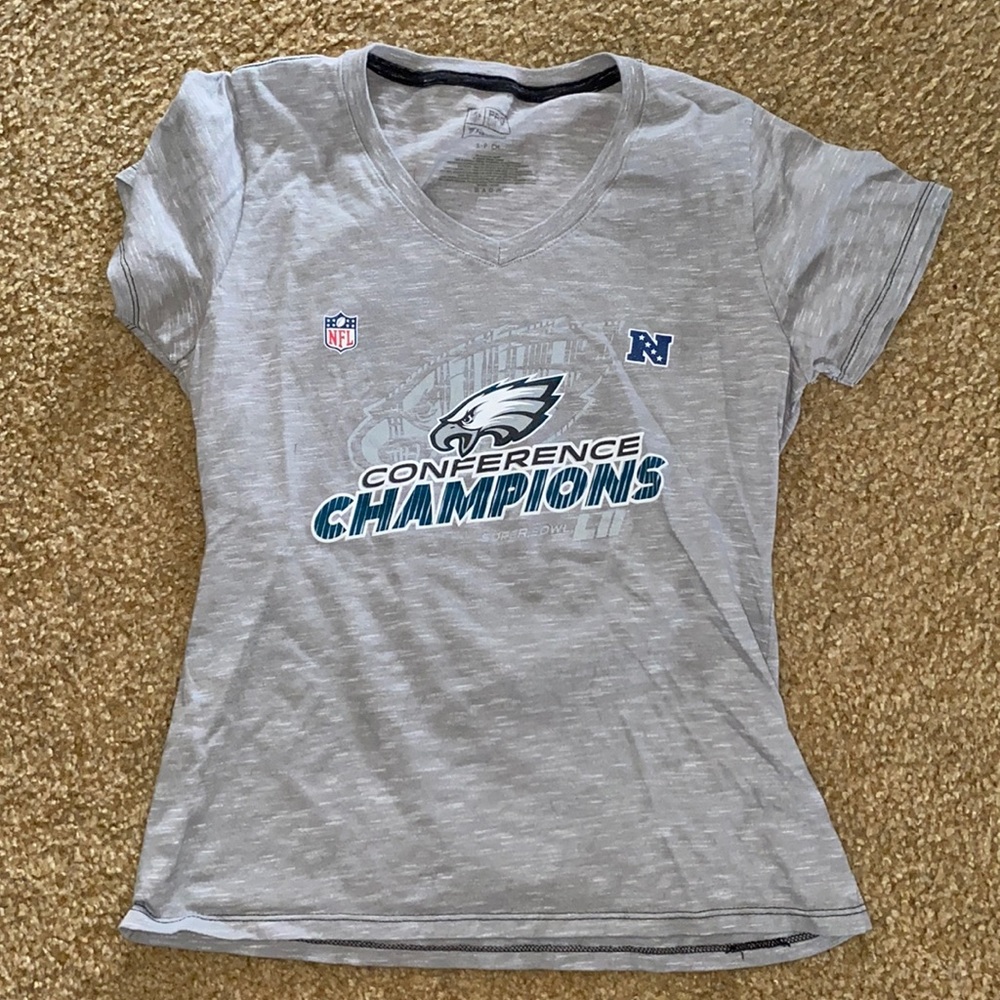 Eagles women’s shirt